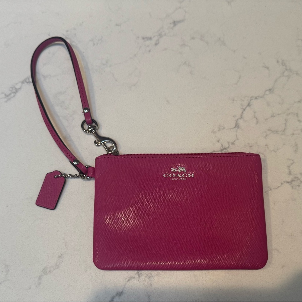 Coach wristlet, pink